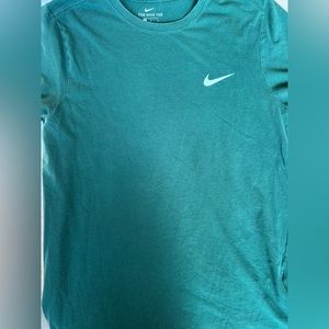 Nike Men’s Short Sleeve Dri Fit T-shirt
